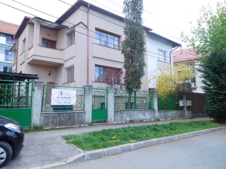 Vanzare imobil, cartier  Andrei Muresanu