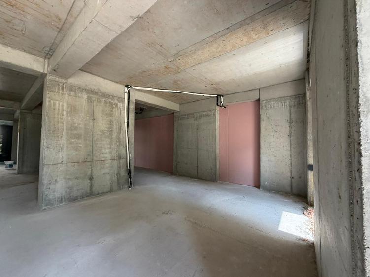 Spatiu comercial pentru inchiriat/ Cortina North/ Pipera