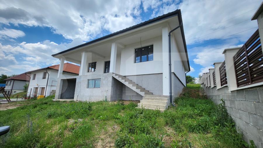 Casa pe un singur nivel, 180 mp, zona Nazna