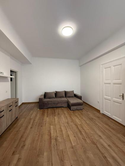 Apartament cu 2 camere semidecomandate , zona semicentrala - Horea