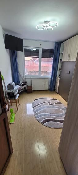 Vand apartament cu 3 camere pe Strada Fanionului, Craiter