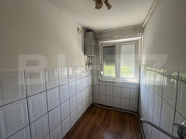 Apartament cu 2 camere, etaj 4, zona 14 Mai - 11