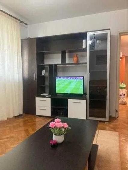 3 camere Drumul Taberei metrou Favorit /zona Favorit