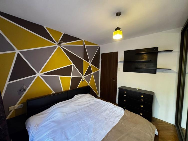 Apartament 3 camere Romană,metrou la scara,v20
