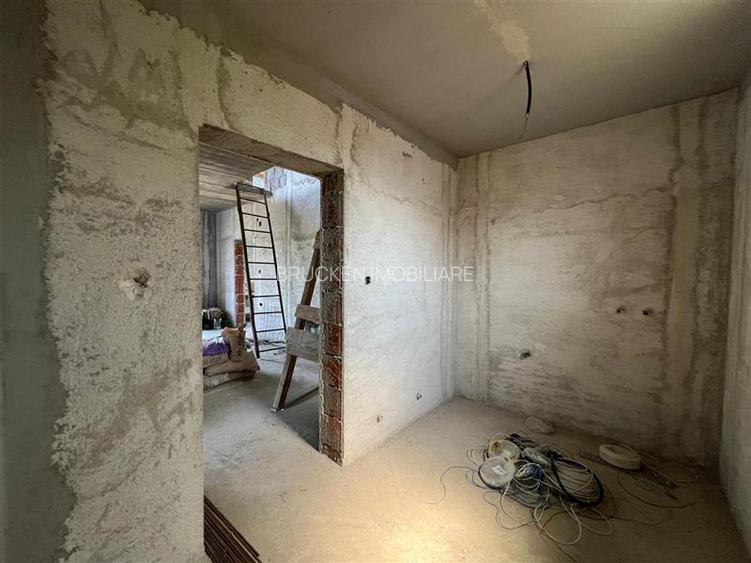 Casa de vanzare in zona centrala din Petreu - 21