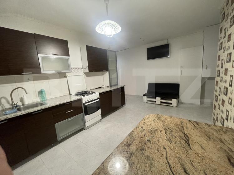Apartament 2 camere, 50 mp, zona Bradet