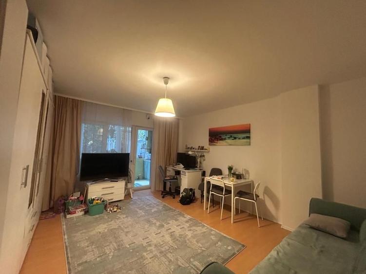 Apartament cu 1 camera, etaj intermediar, mobilat si utilat