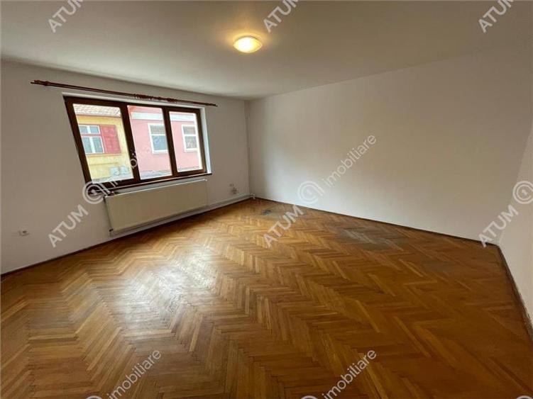 Casa 5 camere 483 mp teren in zona Trei Stejari din Sibiu