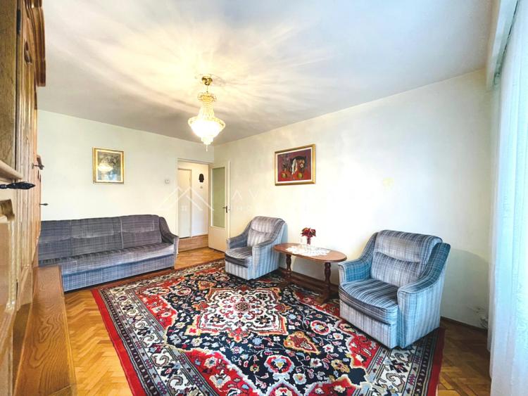 | Apartament 3 camere | 74 mp | Manastur - Zona str. Parang |