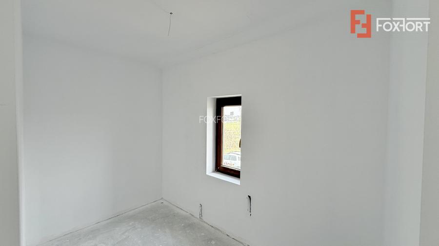 Duplex de vanzare 5 camere cu toate utilitatile - Mosnita Noua - 14