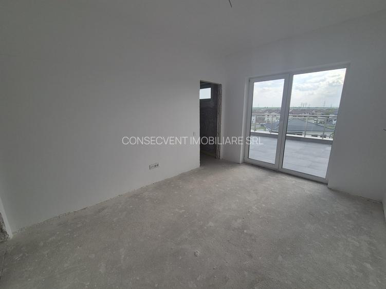 Apartament penthouse 4 camere, teresa 61 mp, Arad, comision 0 - 8
