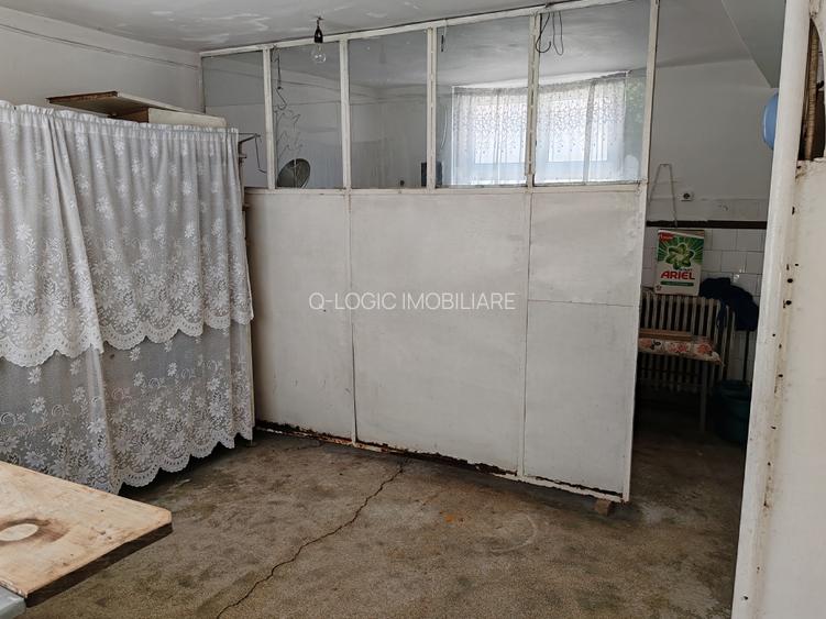 Casa 4 camere libera la vanzare TARLUNGENI - 30