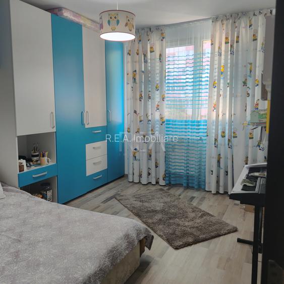 Apartament 4 camere Teius, Rahova etaj 1 - 5