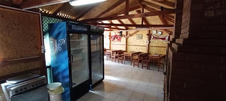 COMPLEX 5 CABANE DIN LEMN CU ACCES LA DUNARE + teren in Podul Gornei, jud. CS