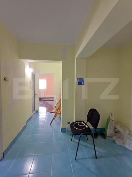 Apartament de vanzare, cu 3 camere, 84 mp, zona Centrala