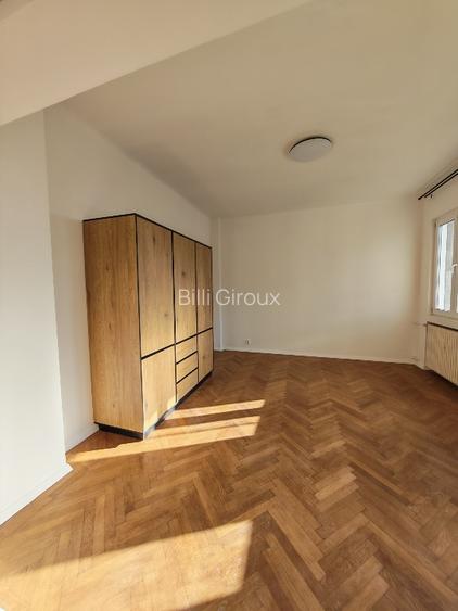 Apartament spațios de lux, renovat integral, zonă excelentă - 12