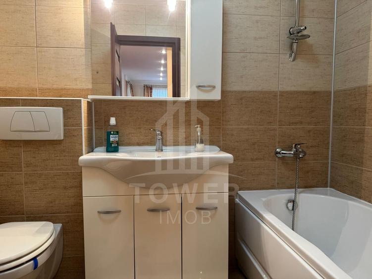 Apartament de închiriat 3 camere, 100 m², decomandat, zona Ștrand