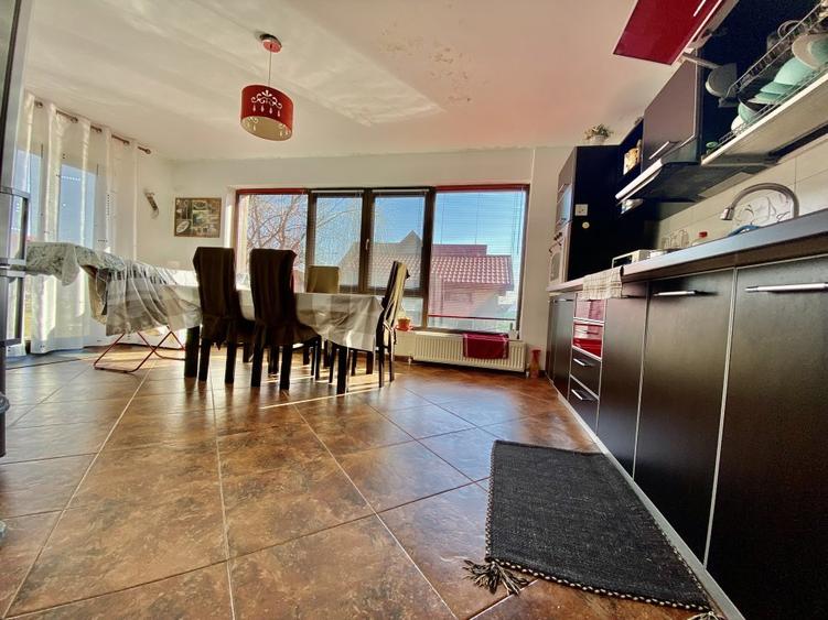 Vanzare Casa P+1 cu teren 450 mp, in Targoviste, zona Ulmi