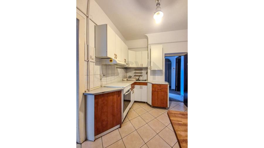 REC3001828 SPATIU BIROU l SUPRAFETE GENEROASE l GRADINA 8 LOCURI PARCARE l PIATA