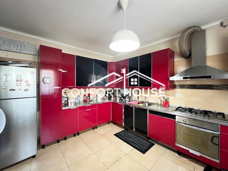 Vila P+E+M, 7 camere, complex residential, PIPERA – OMV