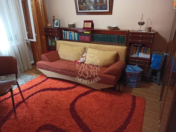 Casa 190 mp-teren 1860 mp-garaj-curte amenajata-Valea Sigmirului
