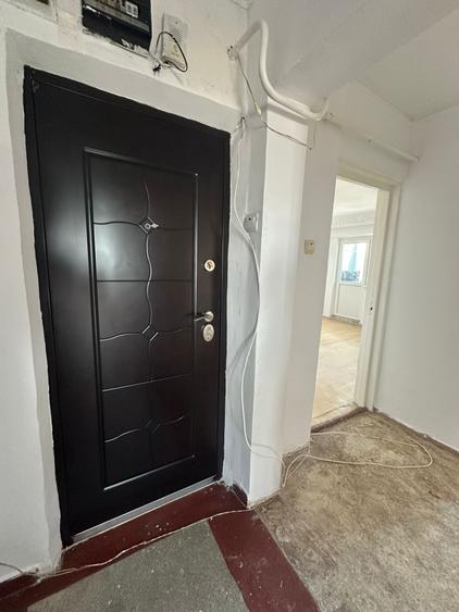- Apartament 3 camere - 68mp, zona apropiata de Bariera Calarasilor.