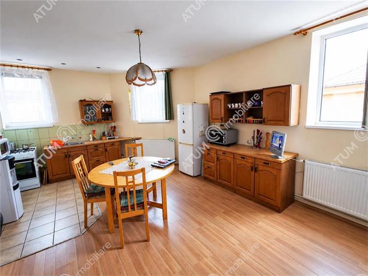 Casa si hale industriale - 475 mp utili in Cisnadie langa Sibiu