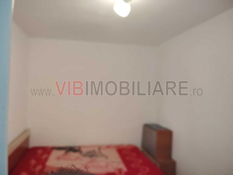 Se oferă spre vânzare un apartament cu 2 camere, situat în zona Șagului, pe stra