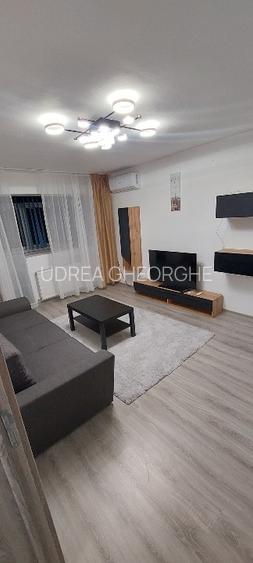 Proprietar închiriere apartament decomandat 2 camere Republicii, Mihai Viteazul - 9