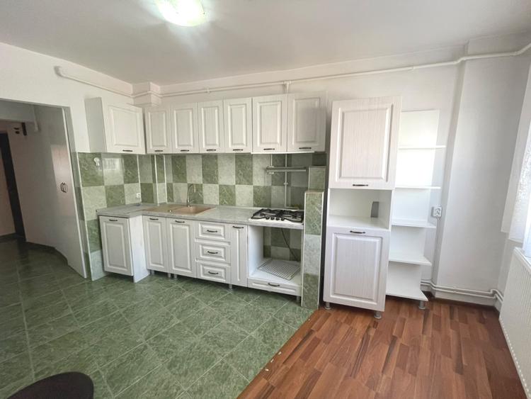 Apartament de vânzare | 2 camere | decomandat | Etaj 1 | zona Cetate - Mercur