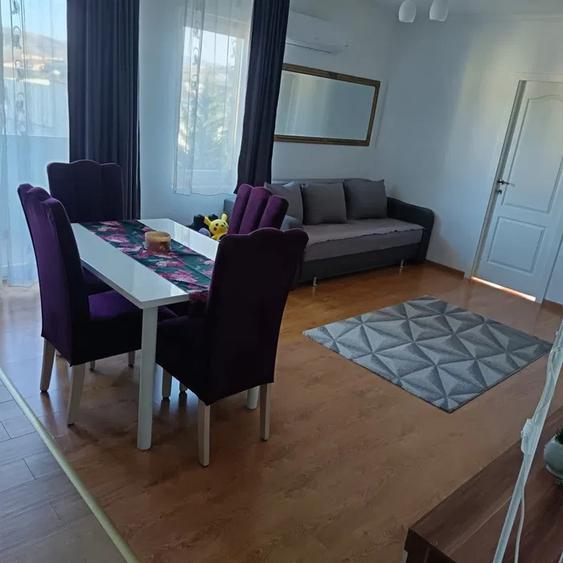 Apartament de vanzare 3 camere 53mp 2 balcoane zona Floresti Terra