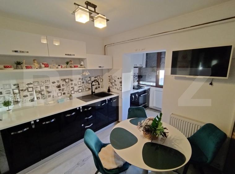 Apartament 3 camere, decomandat, Posta 1 Mai, etaj 3/4