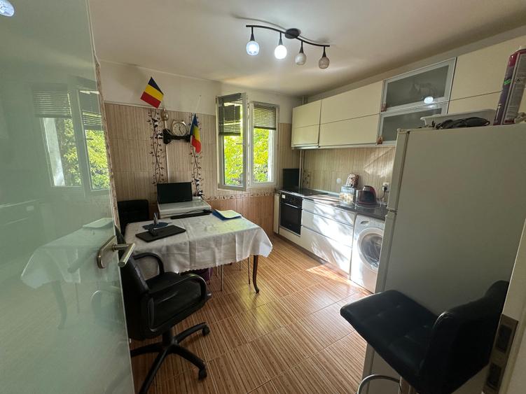 Apartament 2 camere în zona Berceni
