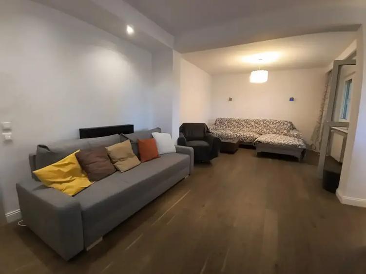 Apartament 3 camere de închiriat | Domenii | Loc de parcare inclus