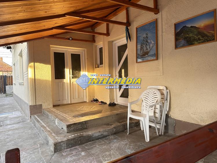 Casa cu 3 camere  in Cetate la asfalt cu 1176 mp Teren - 10