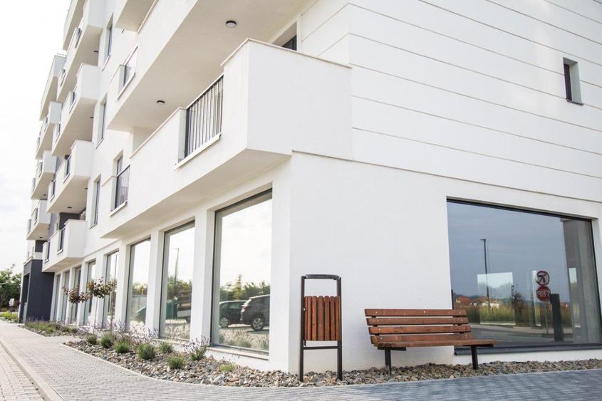 Spațiu comercial – Calea Șurii Mici, ansamblul Valletta Park