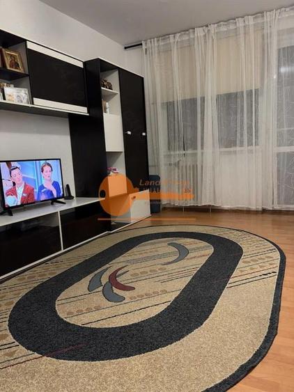 Apartament cu 3 camere zona Tineretului