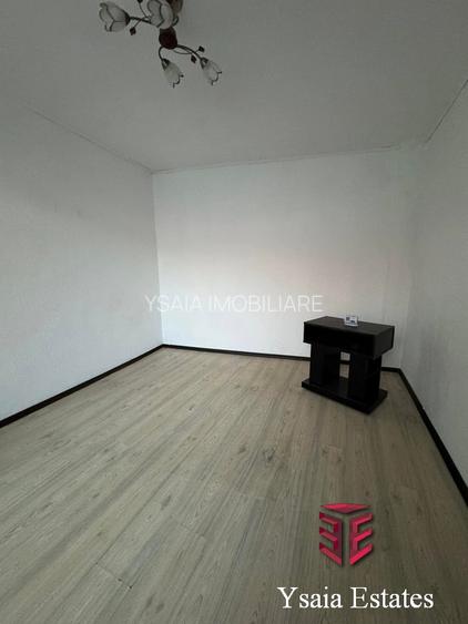 OCAZIE LA VANZARE - CASA CARAMIDA 6 CAMEE - ZONA ICIL - - 12