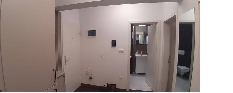 Inchiriez apartament cu 2 camere si loc de parcare in Avantgarden 3