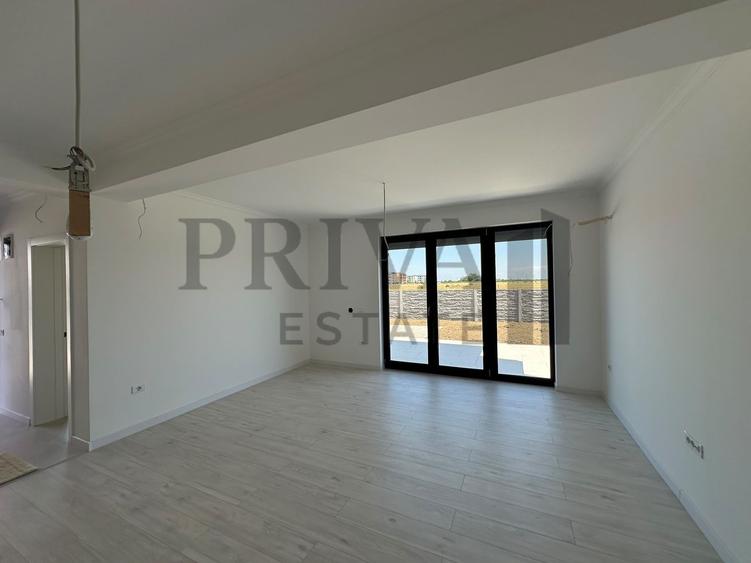 Casa insiruita, bucatarie inchisa, 3 camere, 2 bai, Giroc