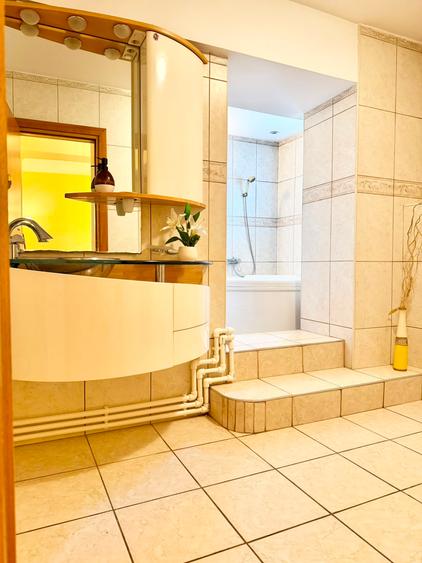 Piata Unirii Duplex Penthouse, 122mp, centrala, mobil/util, AC, metrou, parcare
