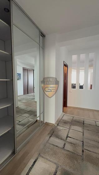 3 camere 180 mp + Parcare privata. Peninsula, Centrul Vechi, Piata Ovidiu