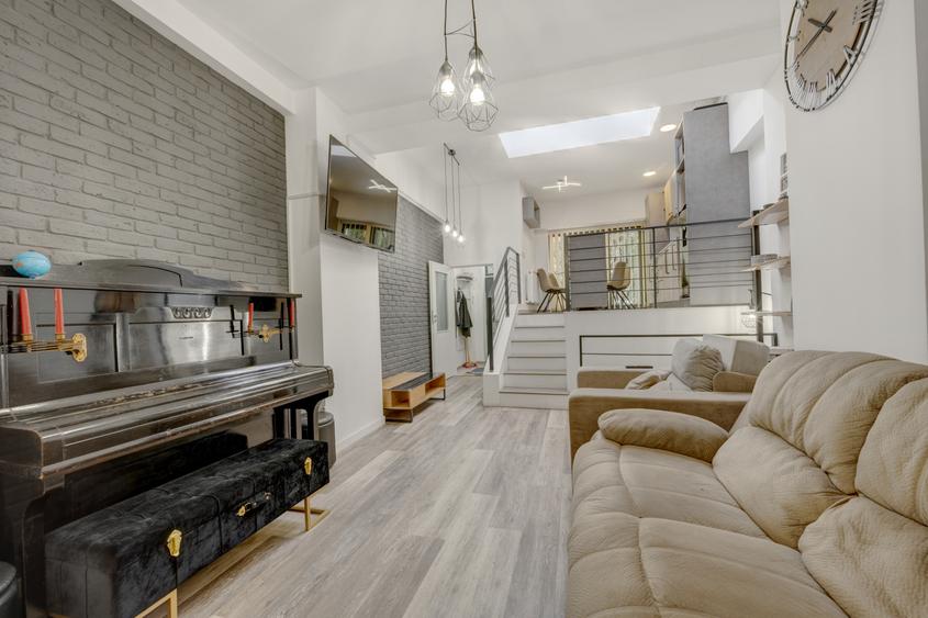 Loft Urban Intrare proprie 64 mp utili |Reconfigurat în 2017 Mobilat Mobexpert