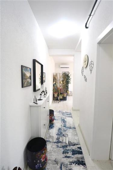 Apartament 2 camere , curte proprie, zona Mehala