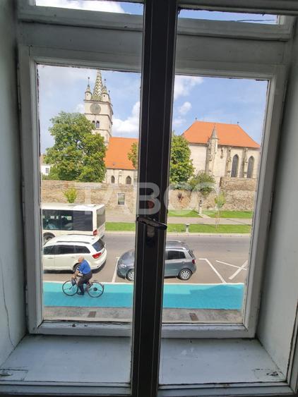 Spatiu comercial de inchiriat pe Lucian Blaga in centru Sebes
