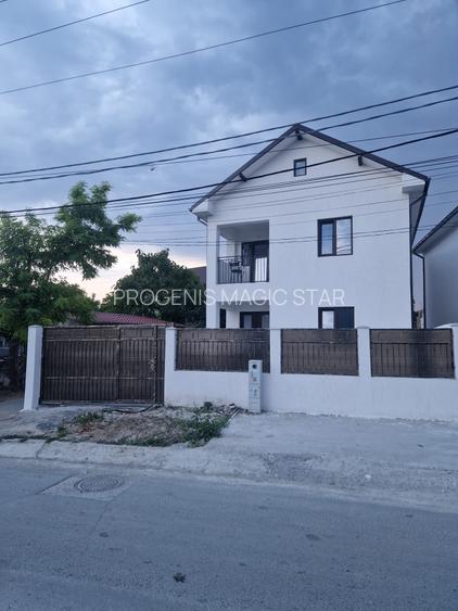 Direct proprietar vând vilă  P+1 în Lumina - 2
