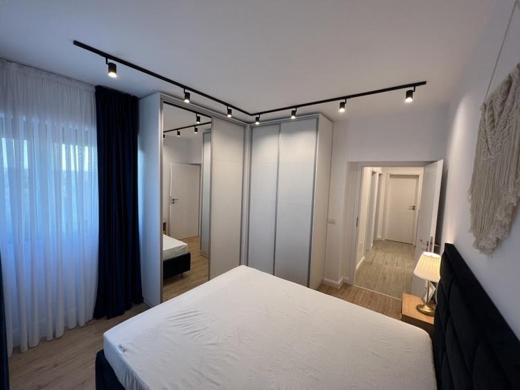 Apartament  2 Camere Decomandat / Mobilat / Balcon / Loc parcare subteran / Boxa