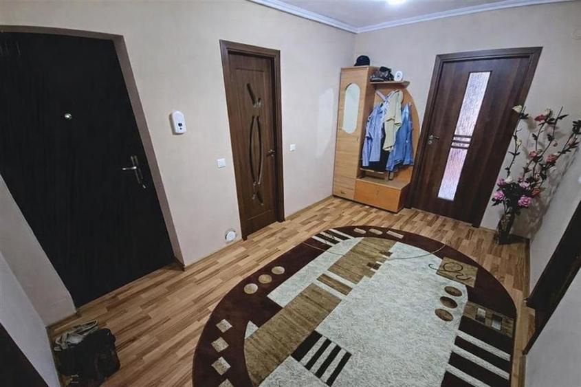 Apartament 73mp 2 camere etaj intermediar terasa Terezian