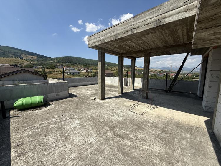 Casă individuală la rosu de vânzare | Zona Micesti | 1003 mp teren | 200 mp util