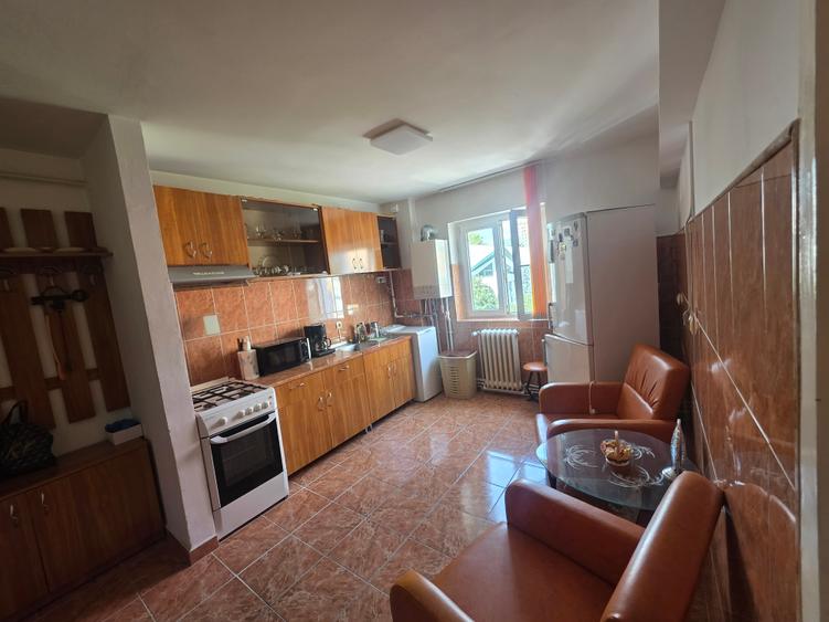 Inchiriez apartament 2 camere
